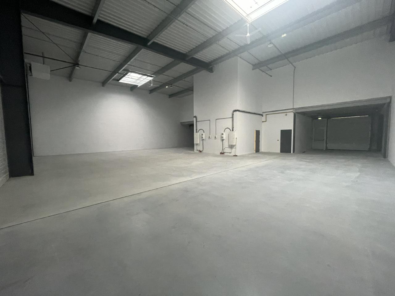 Local d'activité Tigery 559m² Location local d'activité Tigery Essonne OLACT2425934 1